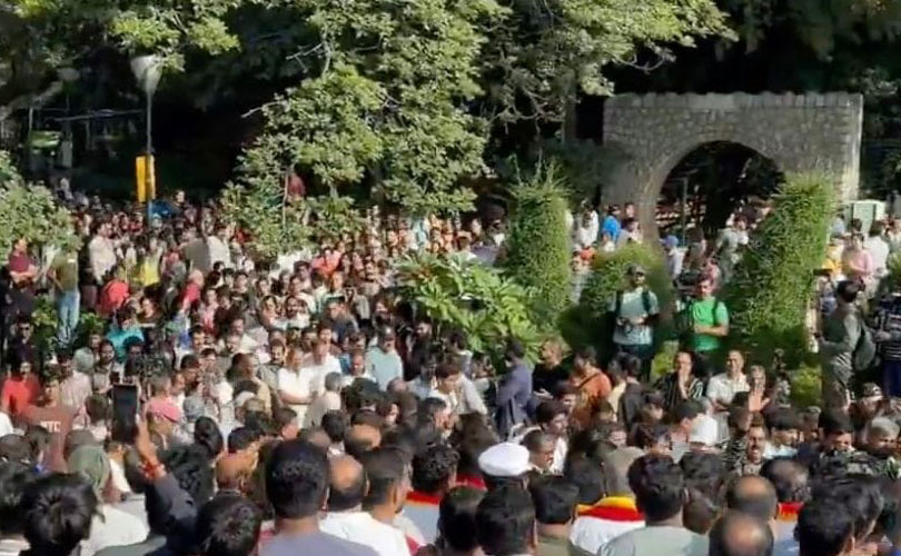 സേവ് ലാൽബാഗ് പ്രതിഷേധം ശക്തമാകുന്നു; അണിചേരുന്നത് ആയിരങ്ങൾ.